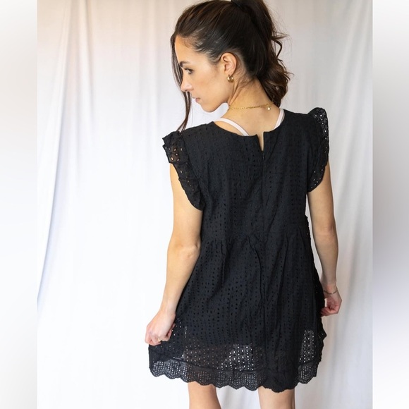 Eyelet Dress - Picture 3 of 4